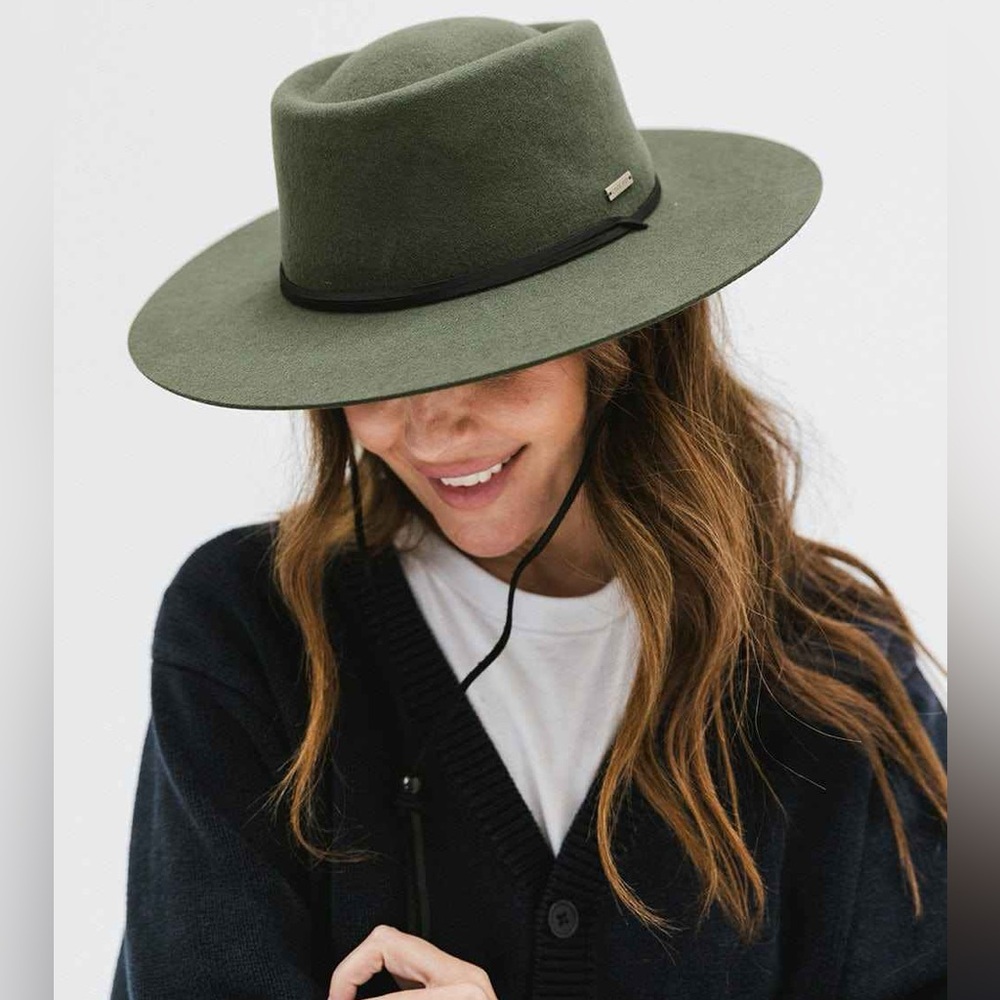 GiGi‎ Pip Wren Telescope Crown Hat Olive Green Size 59 M/L 100% Australian Wool